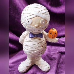 GUS the Mummy with Pumpkin Halloween Decor